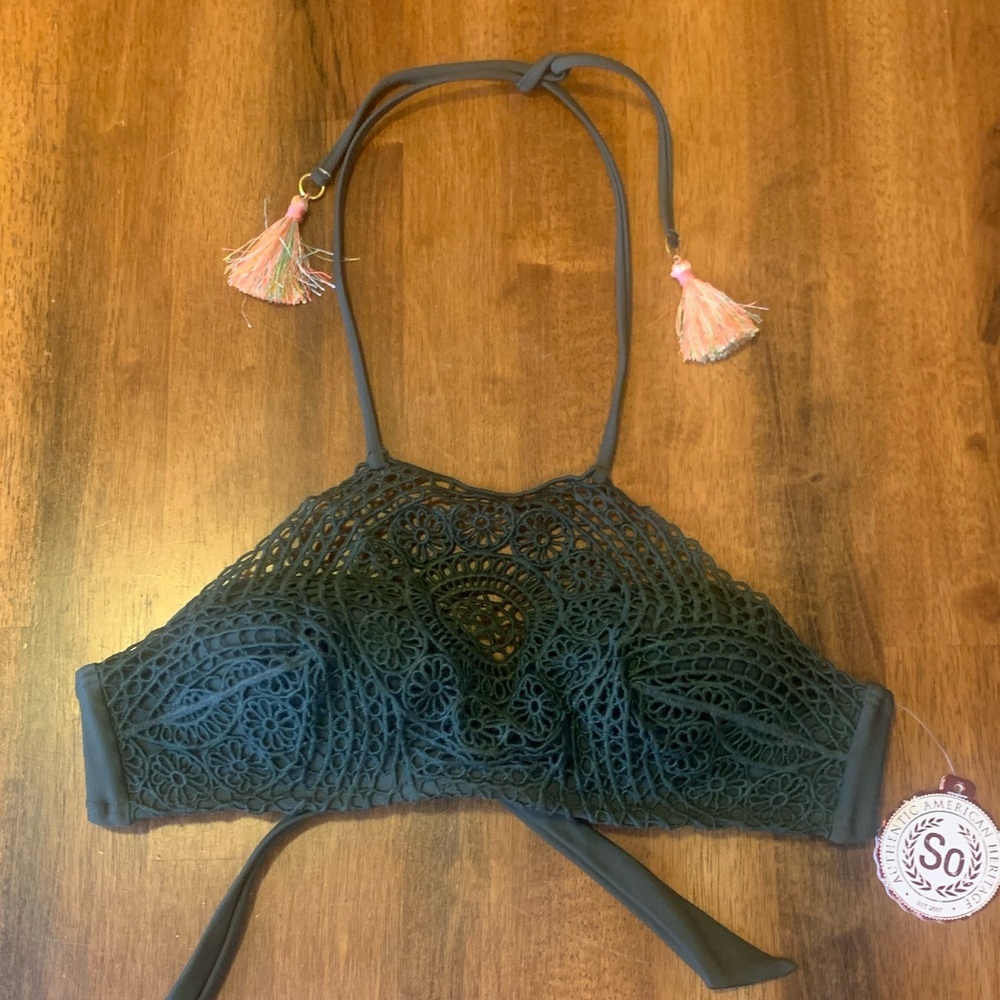 So NWT Bikini Top Small Olive Green Boho Crocheted